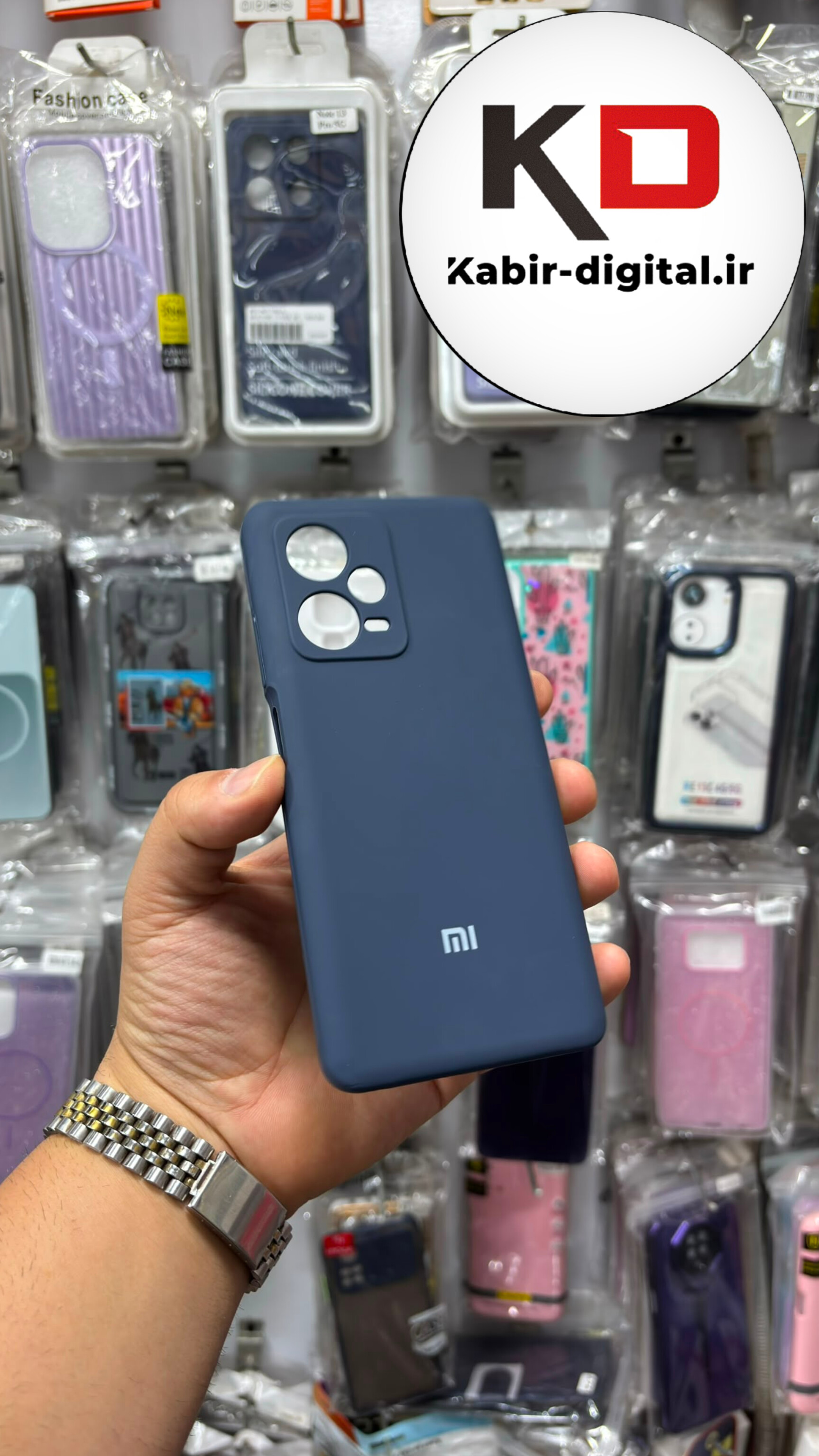 قاب گوشی Redmi Note 12 Pro Plus شیائومی سیلیکونی اورجینال درجه یک زیر بسته داخل پارچه محافظ لنزدار سرمه ایی