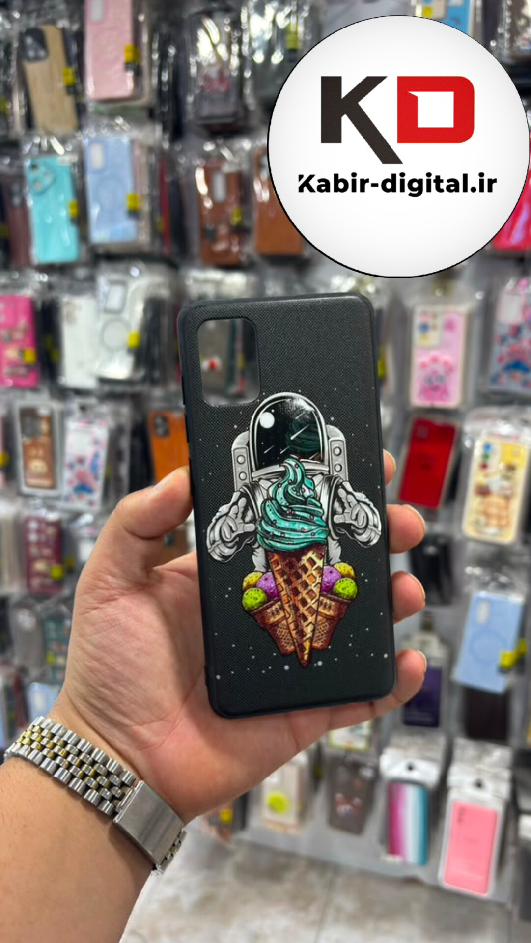 قاب گوشی Galaxy A31 سامسونگ  طرح فانتزی سوزنی دور سیلیکونی محافظ لنزدار طرح فضانوررد