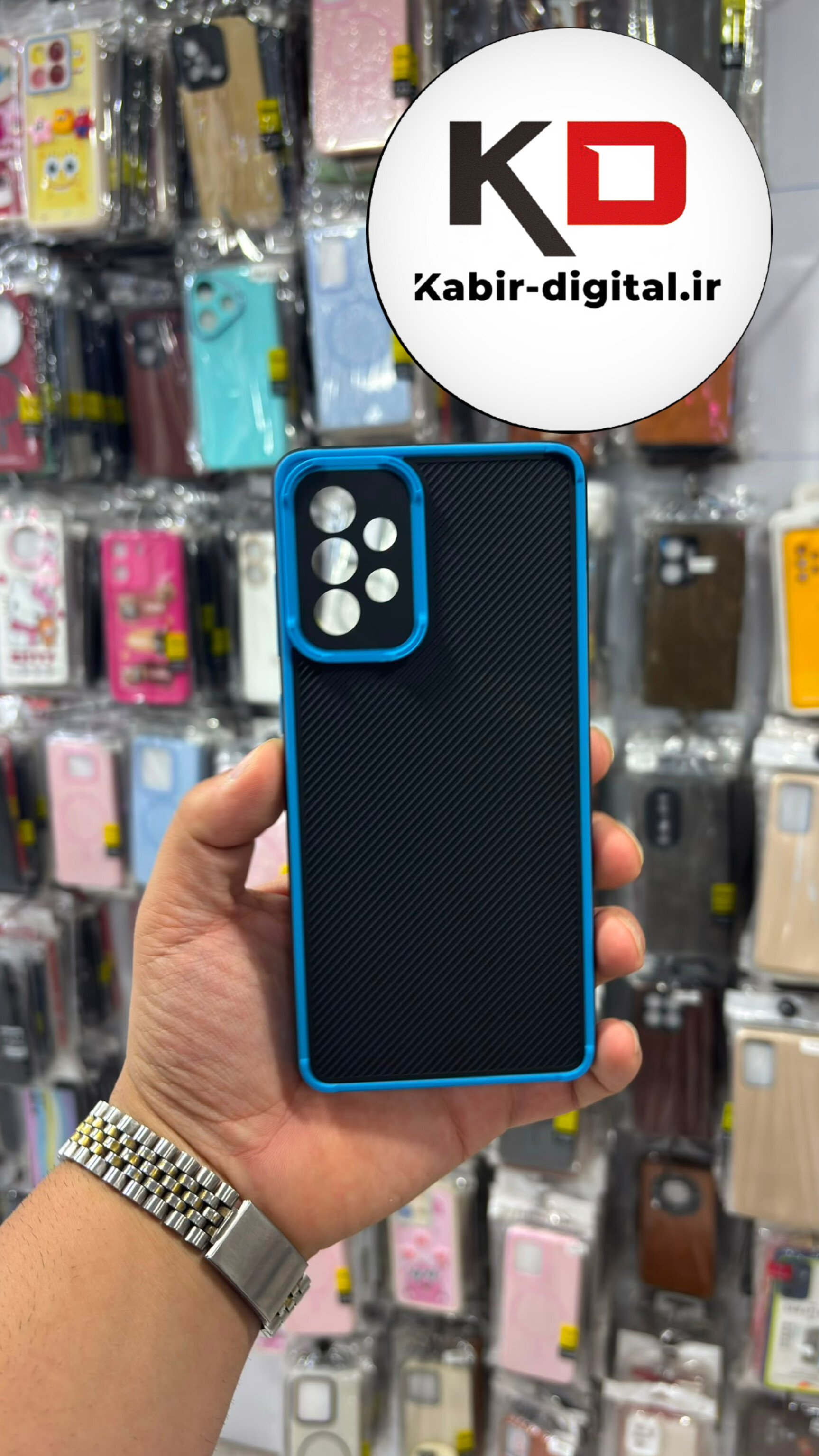 قاب گوشی Galaxy A73 سامسونگ سیلیکونی طرح کربن برجسته دور رنگی محافظ لنز دار مشکی آبی
