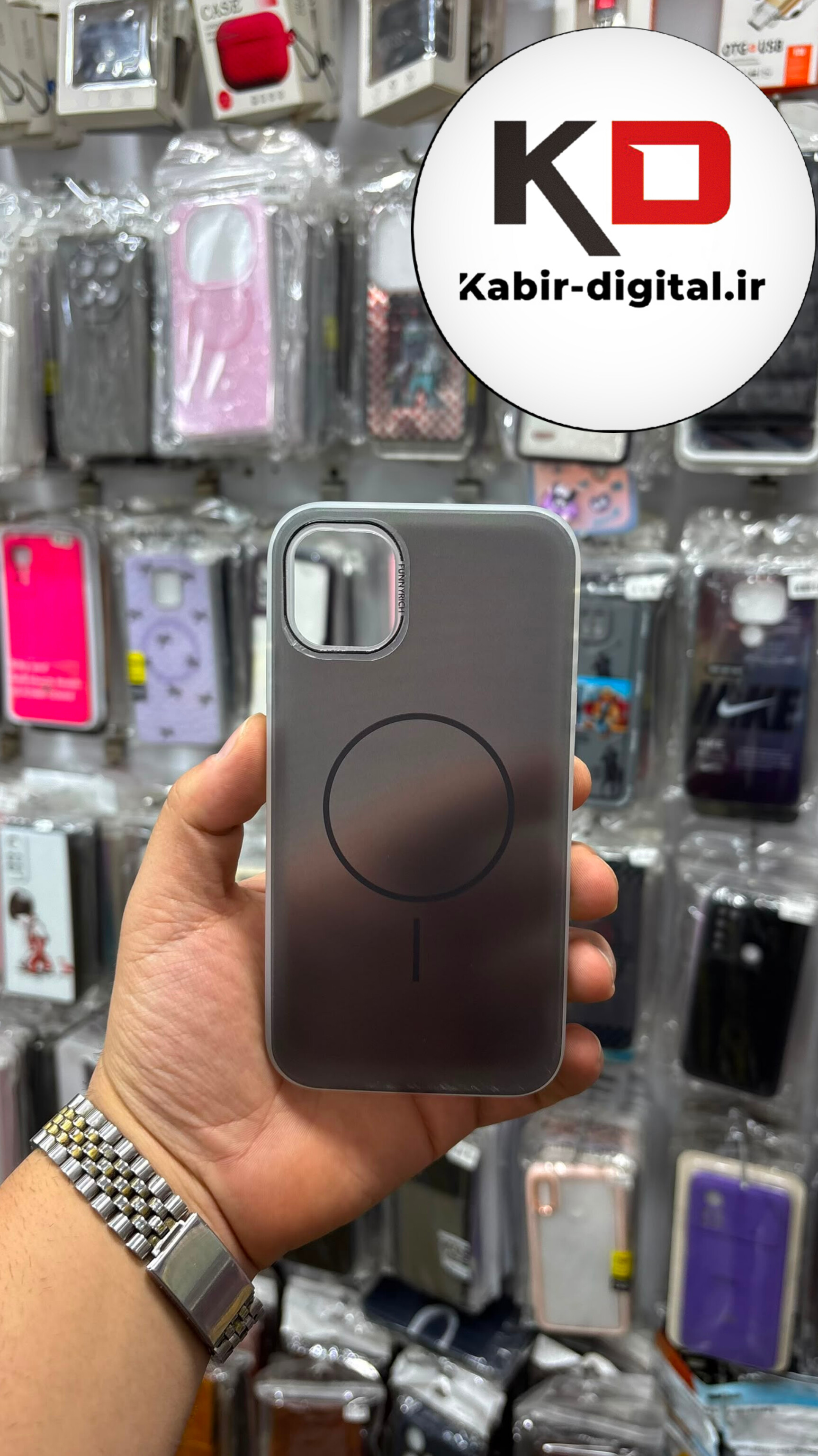 قاب گوشی  iPhone  11 Pro آیفون Pastel Case پاستلی  طرح مگ سیف Magsafe مات لنز رنگی مشکی