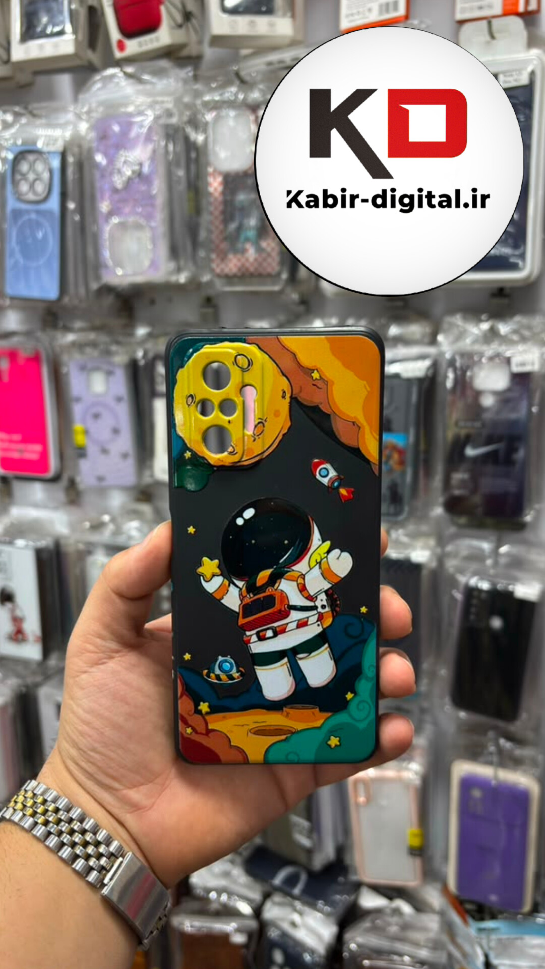 قاب گوشی Redmi Note 10 Pro شیائومی طرح سیلیکونی فانتزی فضانورد  محافظ لنزدار