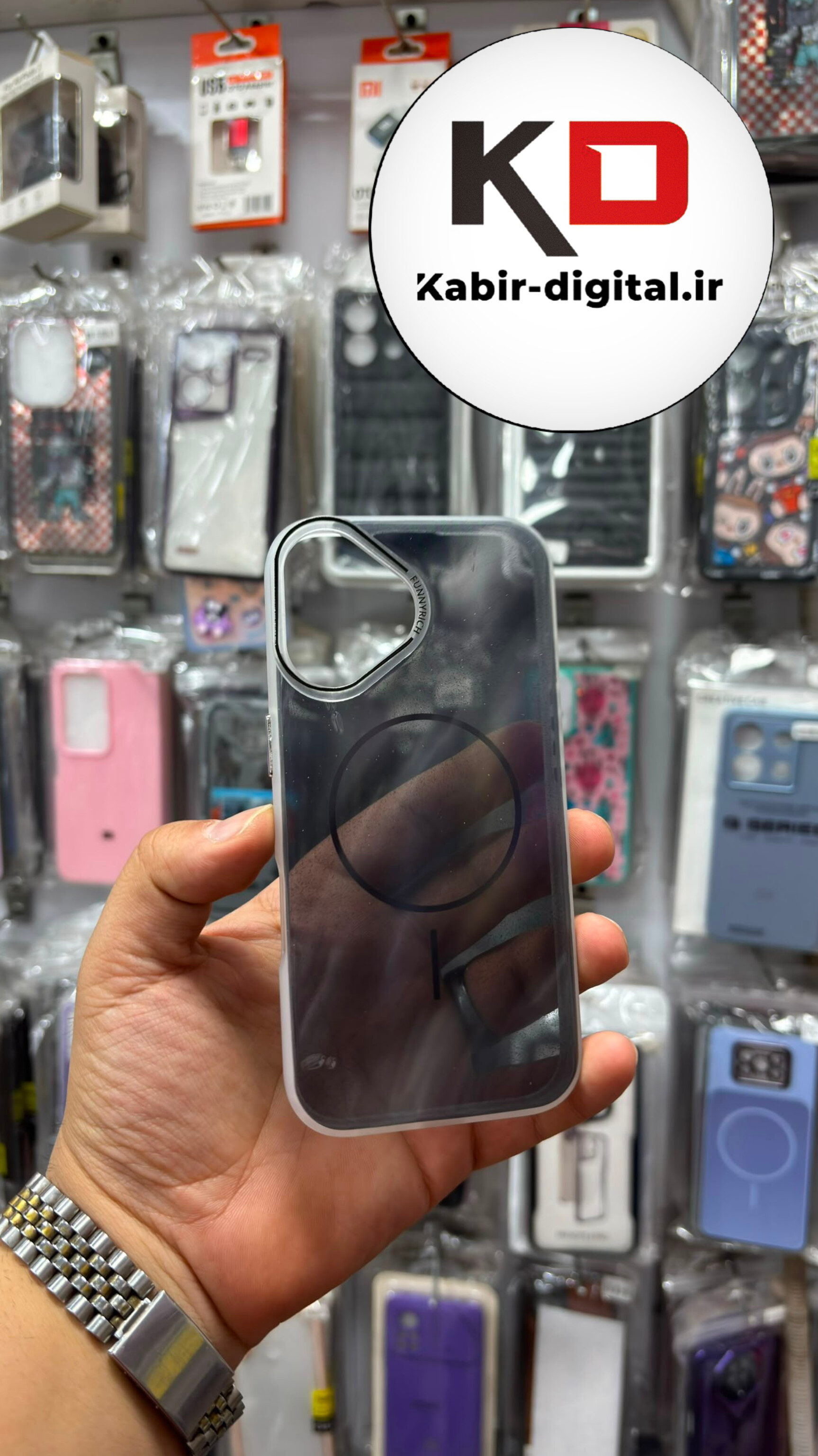 قاب گوشی iPhone 16 / 17آیفون Pastel Case پاستلی  طرح مگ سیف Magsafe مات لنز رنگی اکلیلی مشکی