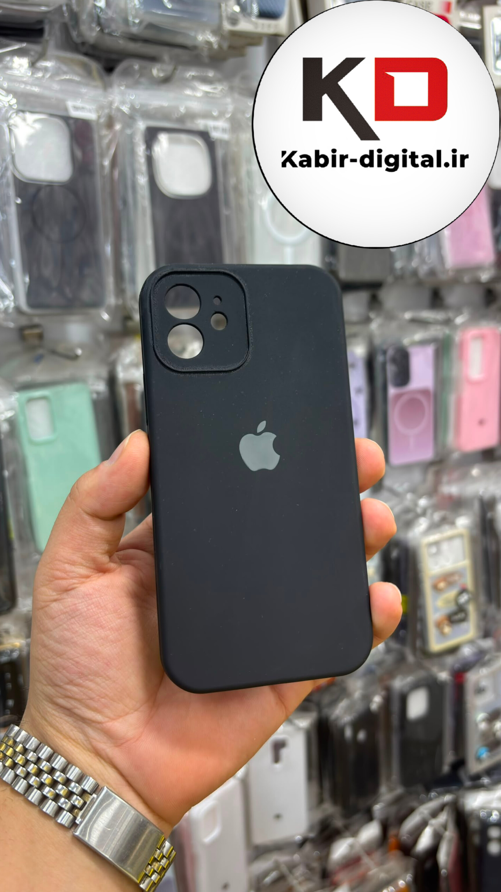قاب گوشی iPhone 11 آیفون سیلیکونی اورجینال درجه یک زیر بسته داخل پارچه محافظ لنز دار مشکی