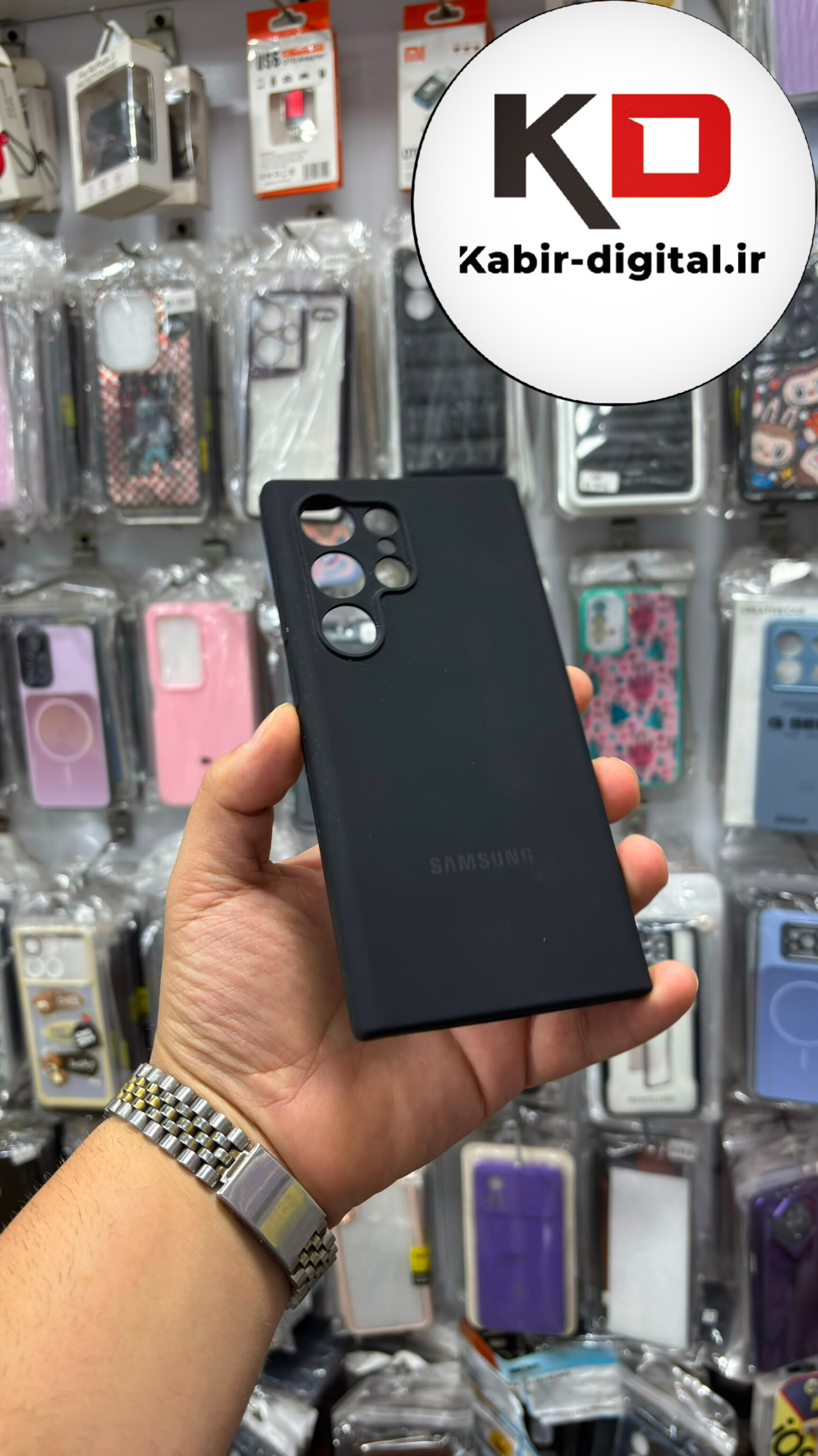 قاب گوشی Galaxy S24 Ultra سامسونگ سیلیکونی اورجینال درجه یک زیر بسته داخل پارچه محافظ لنز دار مشکی