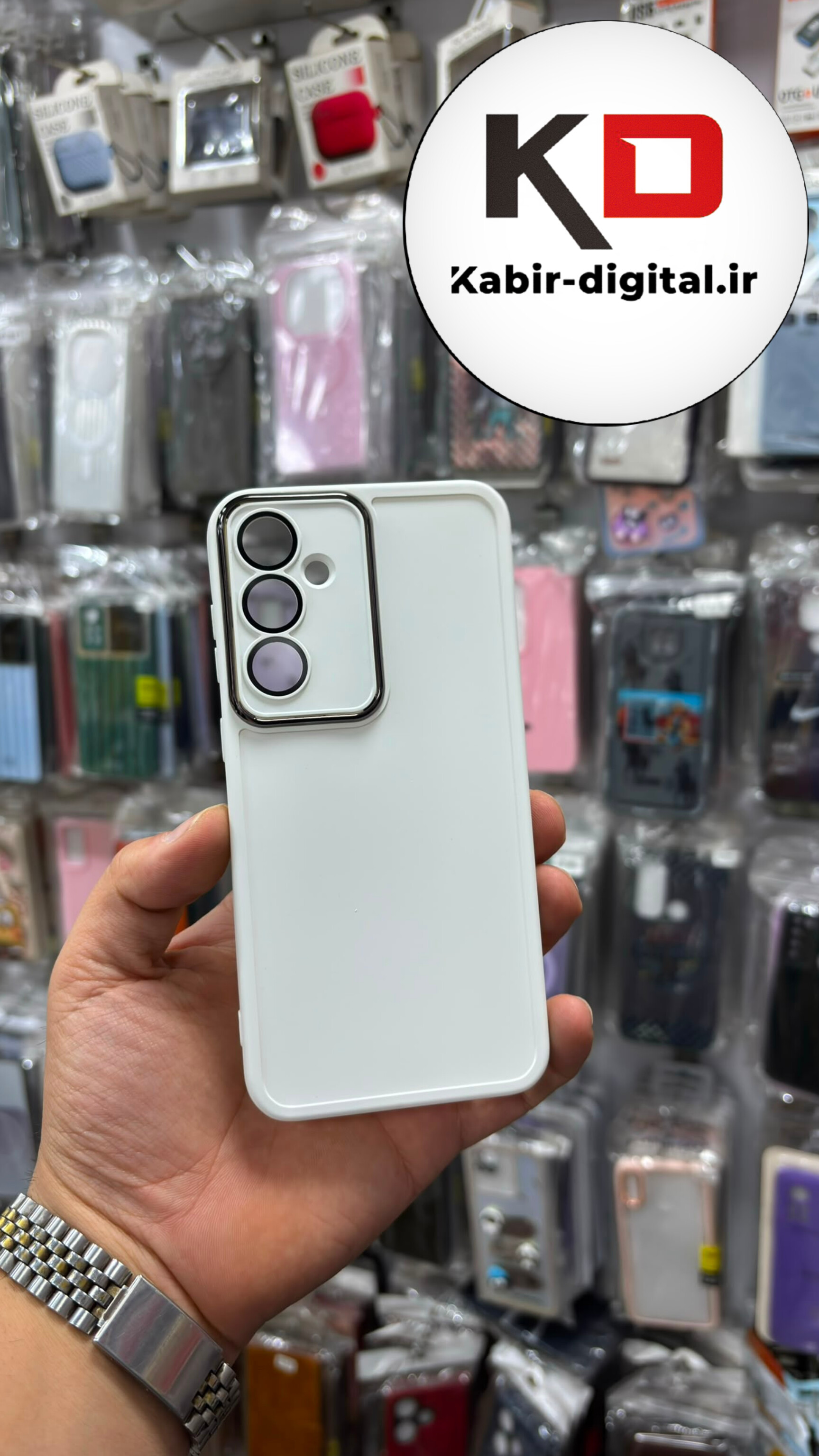 قاب گوشی Galaxy S23 FE سامسونگ سیلیکونی اورجینال ژله ایی اکلیلی لنز متال محافظ لنزدار سفید