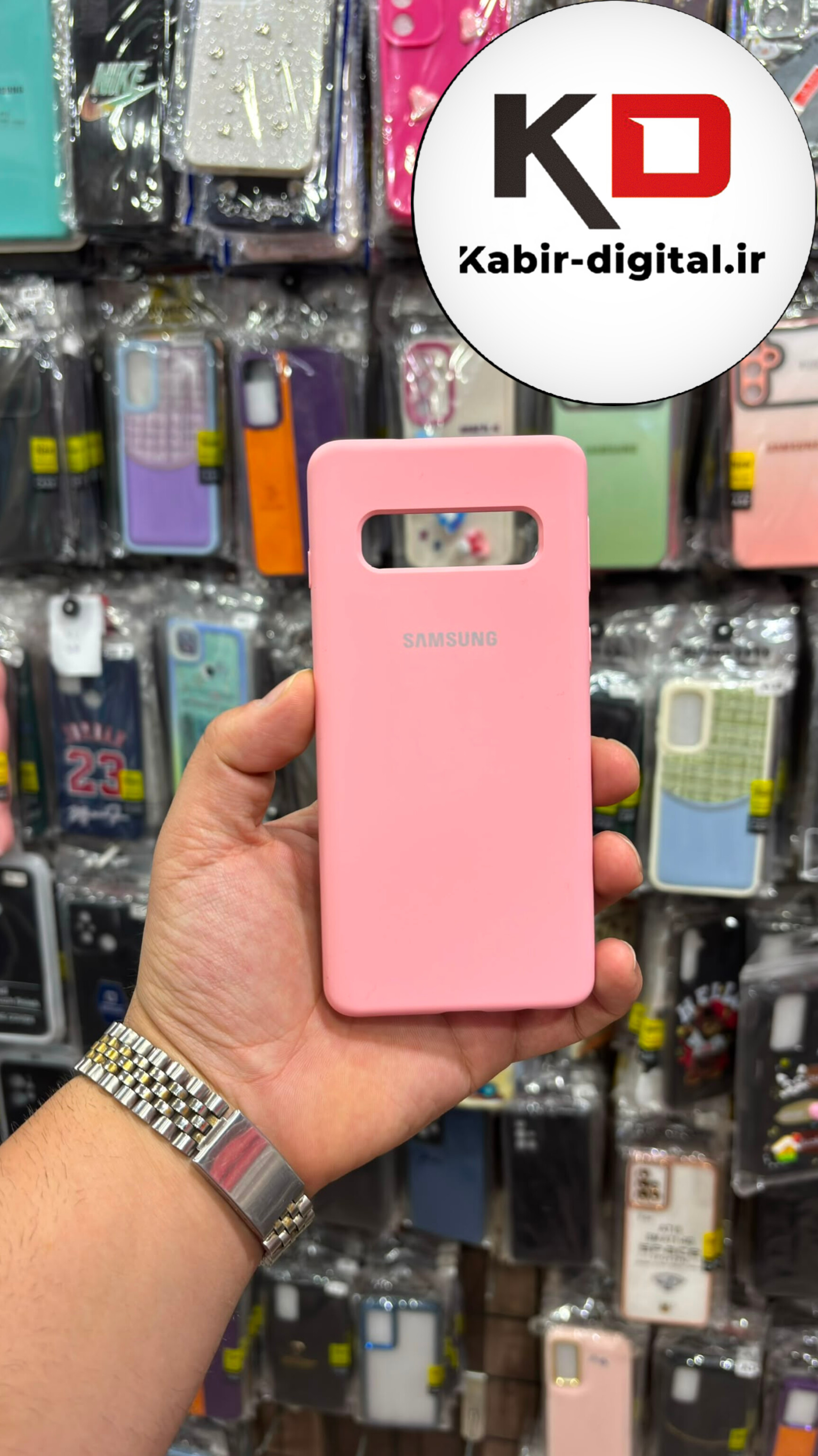 قاب گوشی Galaxy S10سامسونگ  سیلیکونی اورجینال درجه یک داخل پارچه محافظ لنز دار گلبهی