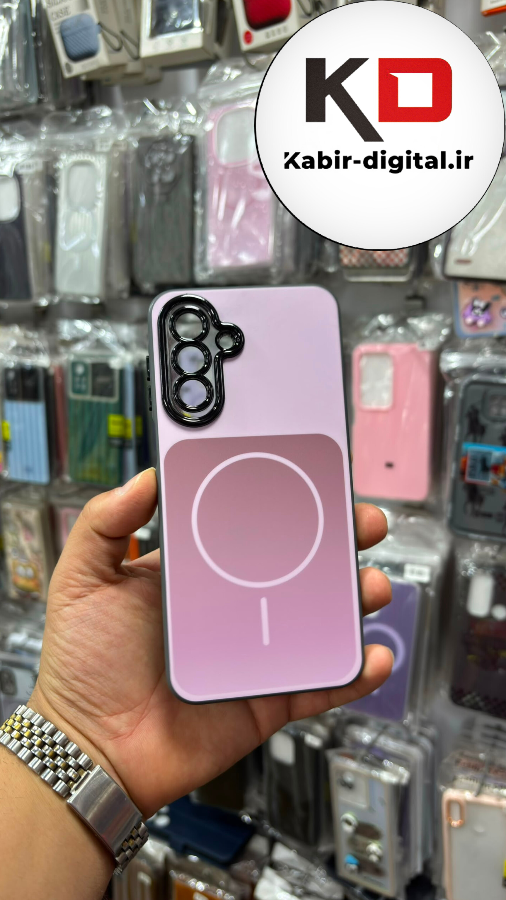 قاب گوشی  Galaxy A16 سامسونگ PVD طرح مگ سیف MagSafe صورتی محافظ لنزدار کرومی