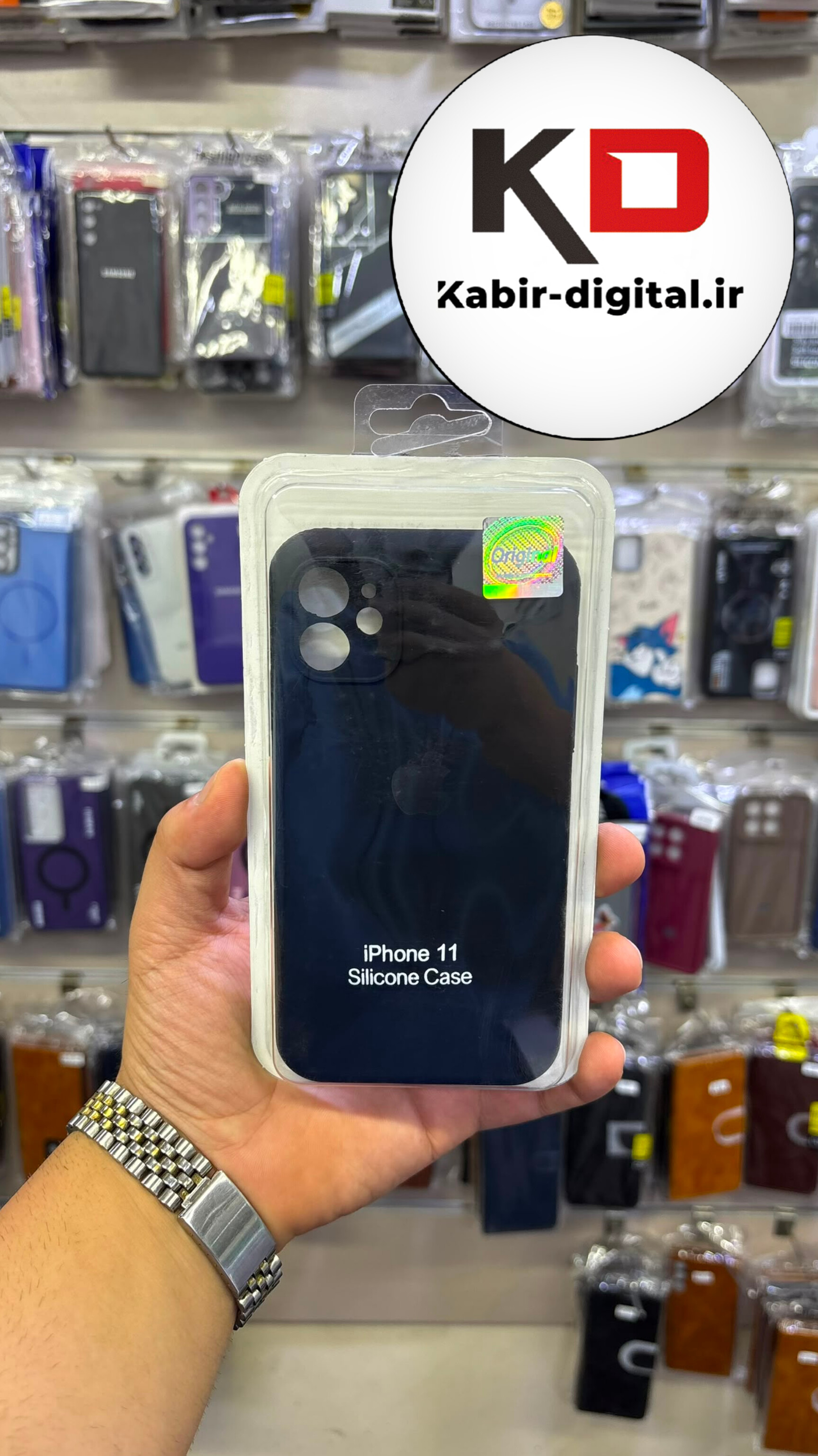 قاب گوشی iPhone 11 آیفون سیلیکونی اورجینال درجه یک داخل پارچه زیر بسته محافظ لنزدار مشکی