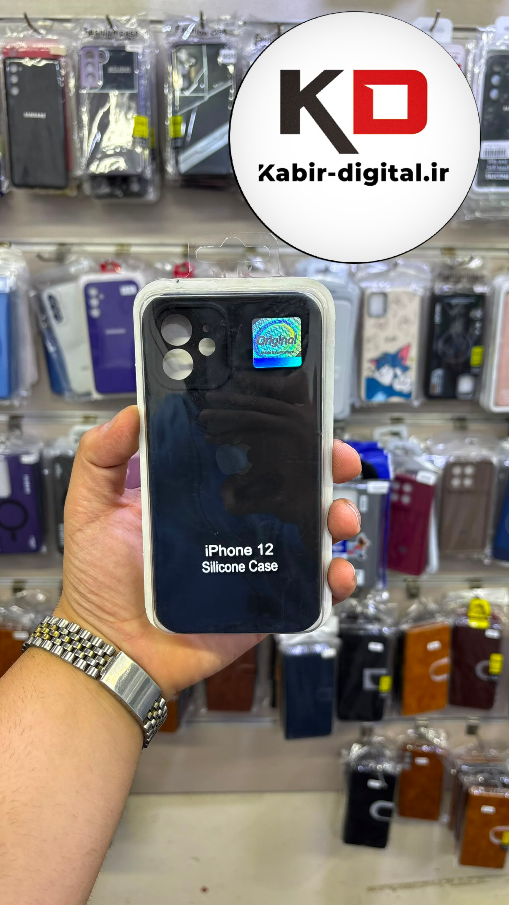 قاب گوشی iPhone 12 آیفون سیلیکونی اورجینال درجه یک داخل پارچه زیر بسته محافظ لنزدار مشکی