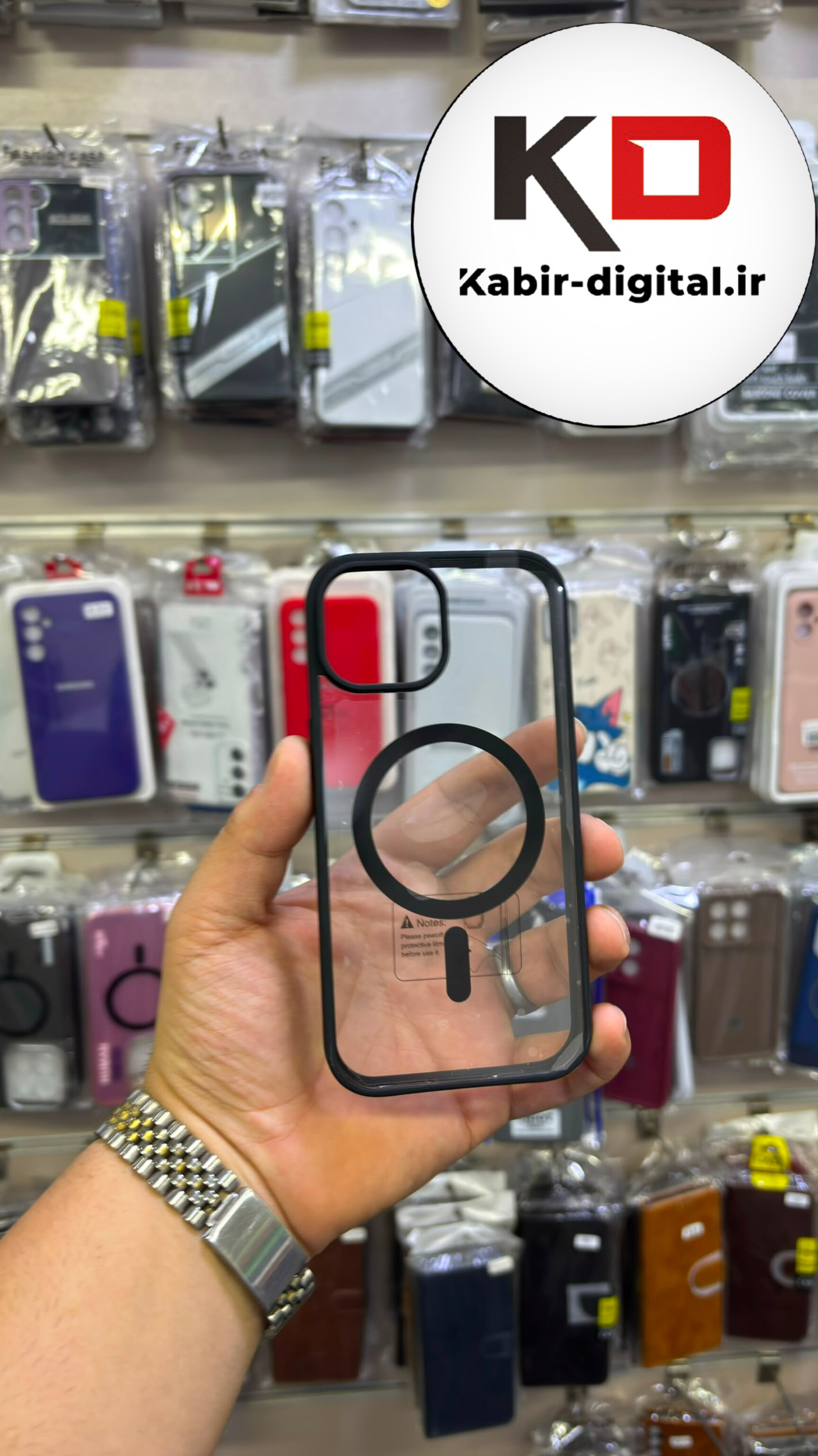 قاب گوشی iPhone 15  آیفون پشت شفاف مگ سیف دار اورجینال Unique Case لنز کرومی مشکی