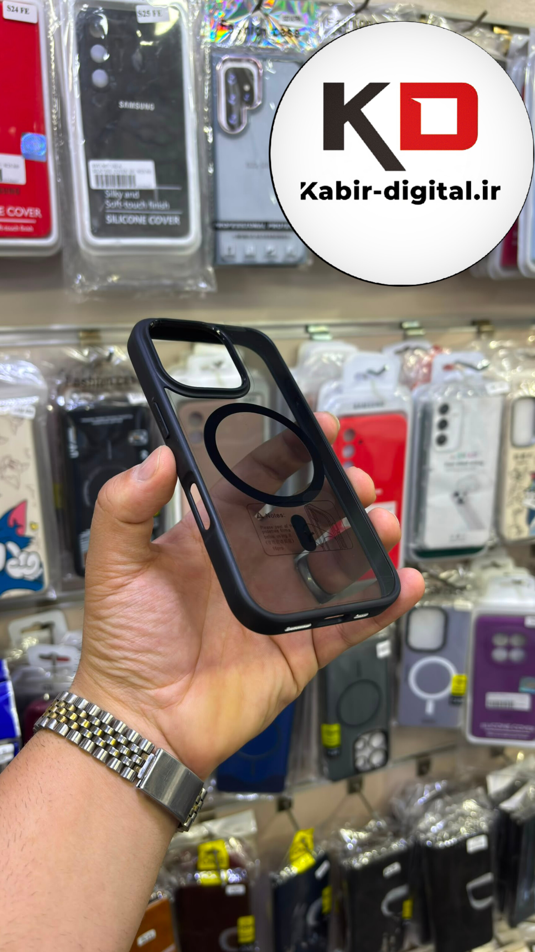 قاب گوشی iPhone 16 Pro آیفون  پشت مات شفاف مگ سیف دار  اورجینال Unique Case لنز کرومی