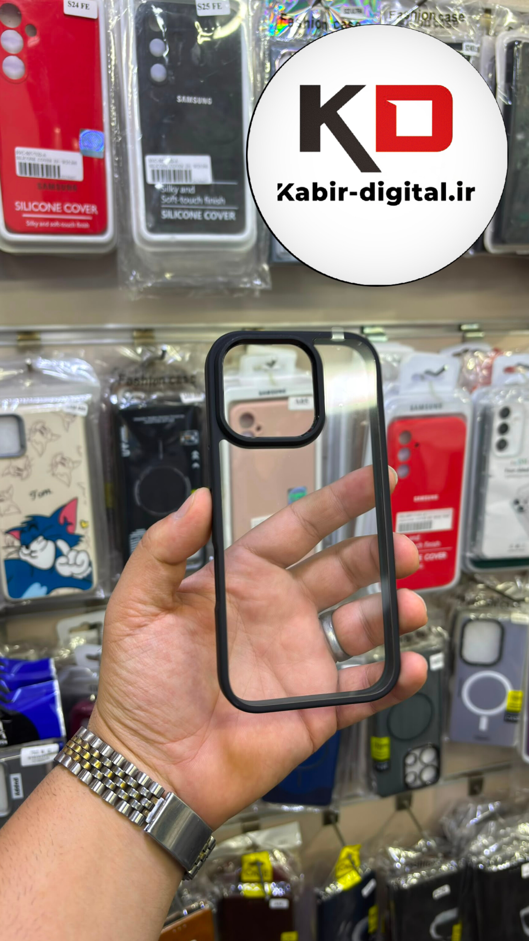 قاب گوشی iPhone 16 Pro آیفون اورجینال متال کیس Metal اورجینال CASE PRO طرح پشت طلق شفاف دور سیلیکونی مشکی