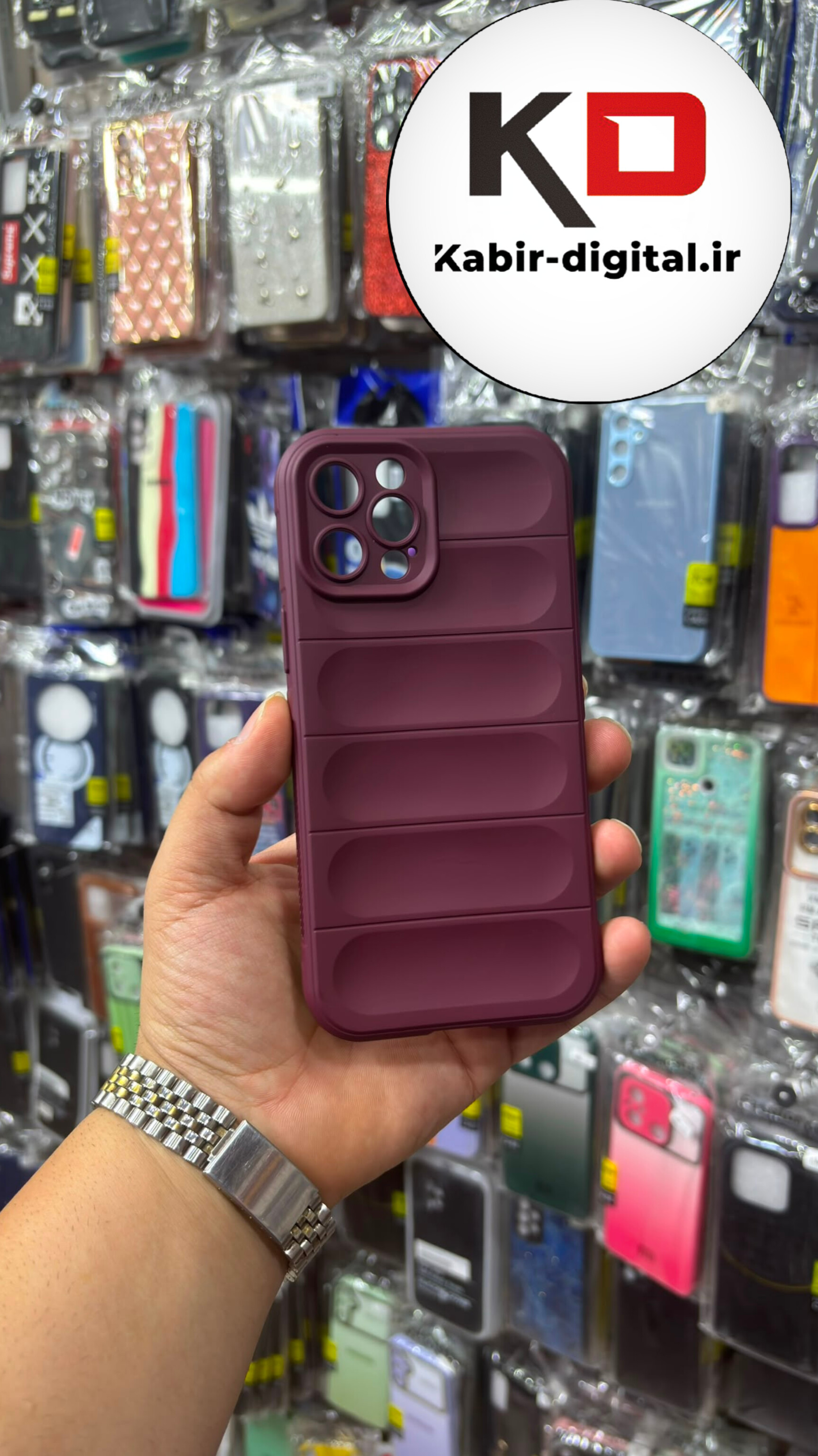 قاب گوشی  iPhone 12 pro max  آیفون سیلیکونی اورجینال پافر درجه یک داخل پارچه محافظ لنزدار