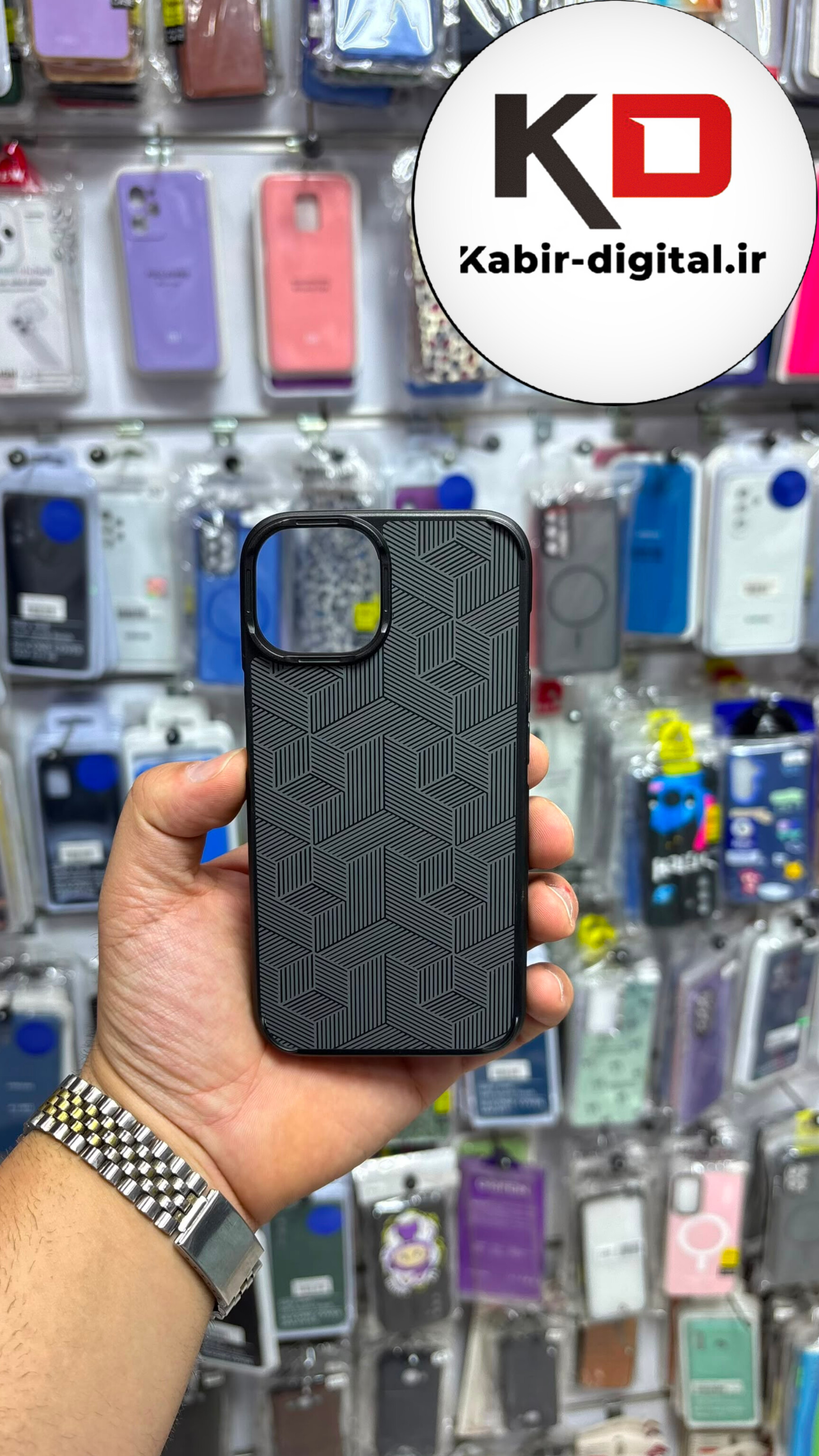 قاب گوشی iPhone  14  / 13 آیفون طرح کربنی HARD اسپرت دیزاین SPORTS لنز کرومی مشکی داخل پارچه