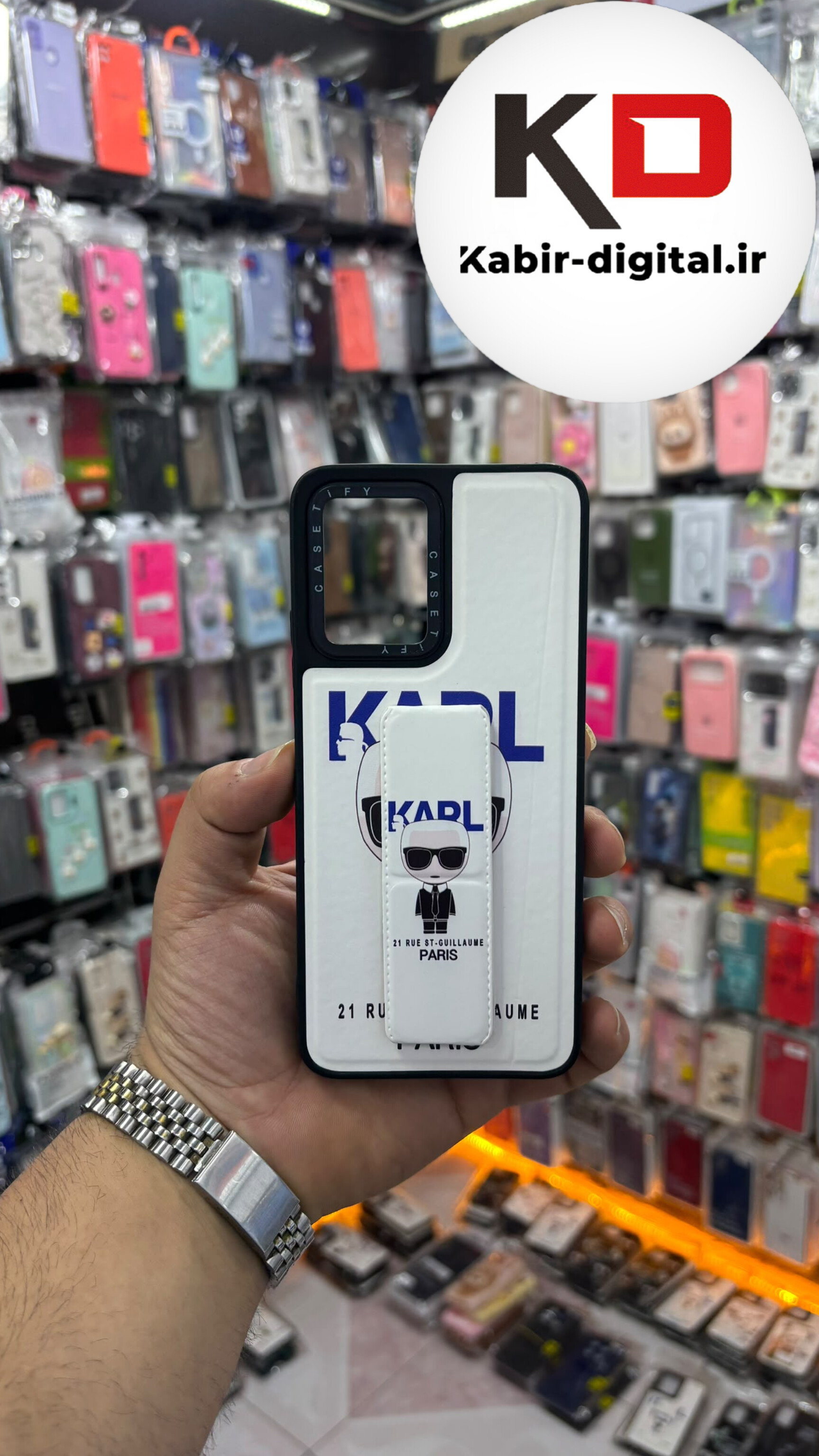 قاب گوشی Redmi Note 12 4g شیائومی Casetify استند شو اسپرت لنز برجسته طرح کارل سفید