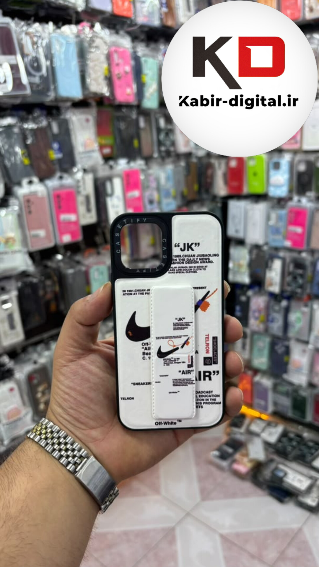 قاب گوشی iPhone 12 Pro / iPhone 12 ایفون Casetify استند شو اسپرت لنز برجسته طرح نایک سفید