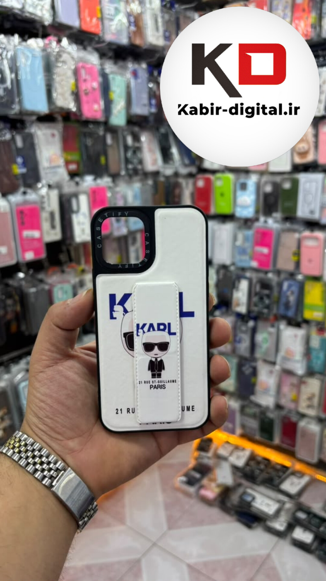قاب گوشی iPhone 12 Pro / iPhone 12 ایفون Casetify استند شو اسپرت لنز برجسته طرح کارل سفید