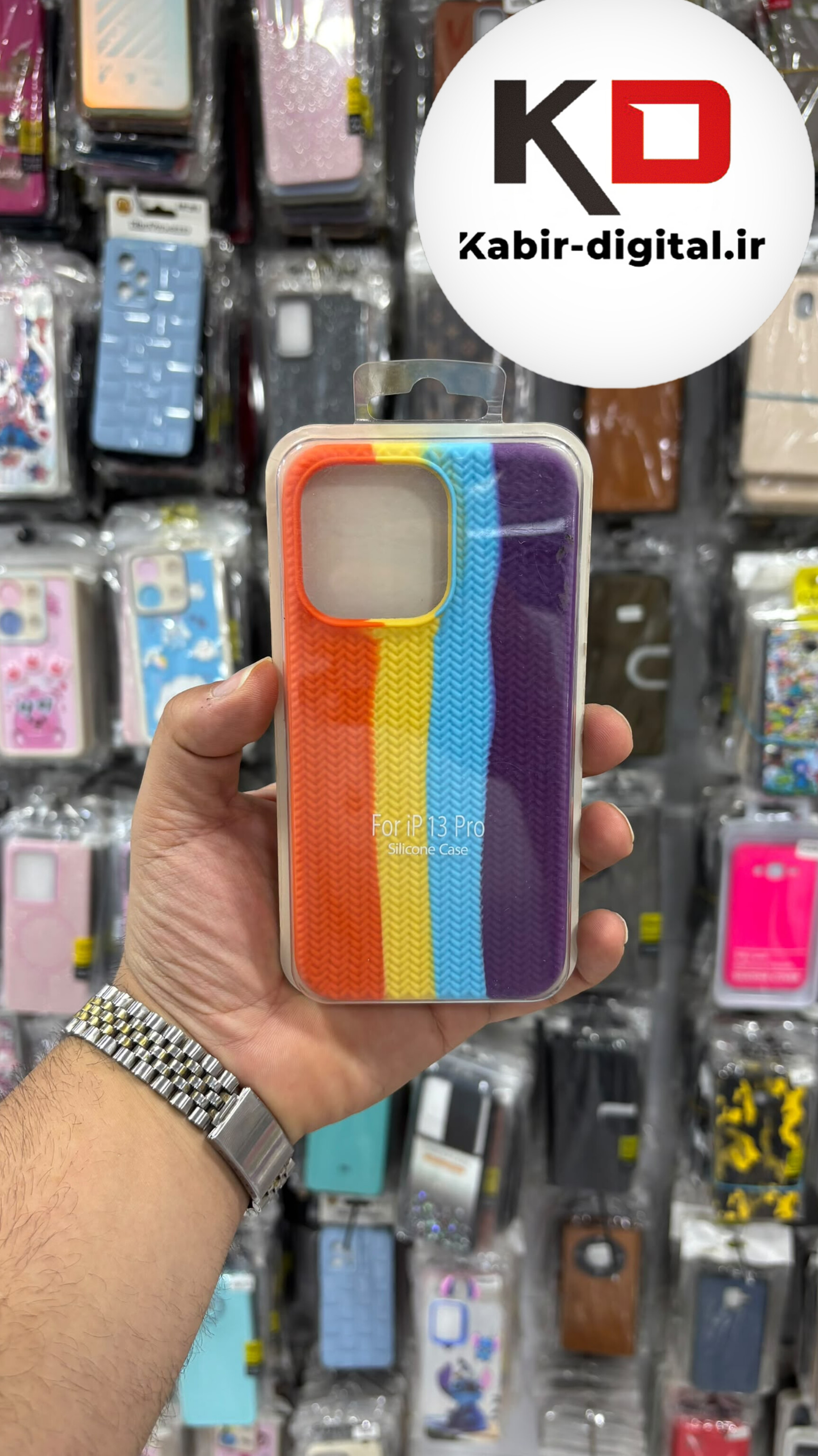 قاب گوشی iPhone 13 Pro آیفون سیلیکونی اورجینال درجه یک رنگین کمان  زیر بسته داخل پارچه محافظ لنزدار