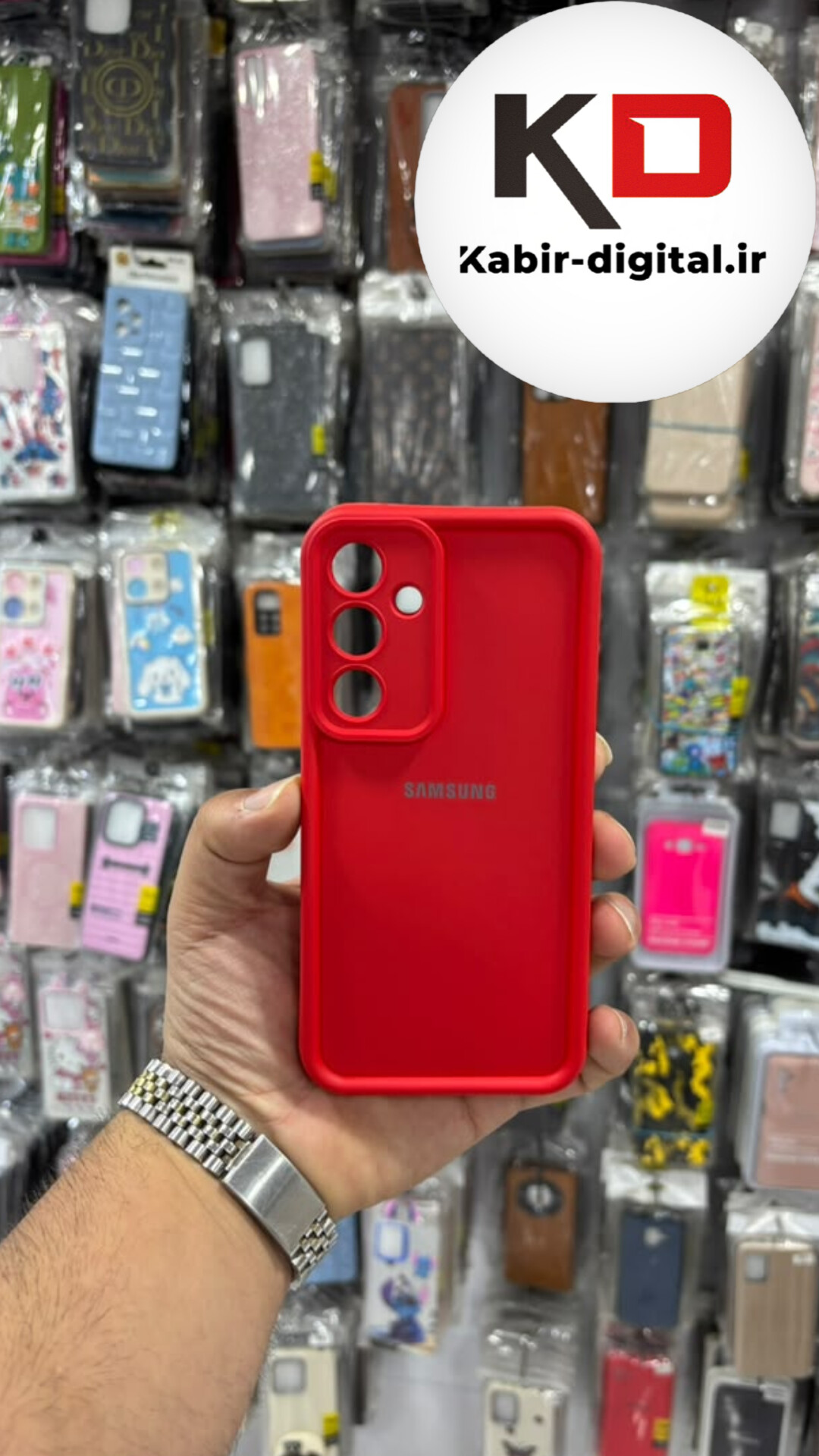 قاب گوشی Galaxy S24 FE سامسونگ سیلیکونی Solid Case ضد ضربه منحنی قرمز محافظ لنز دار