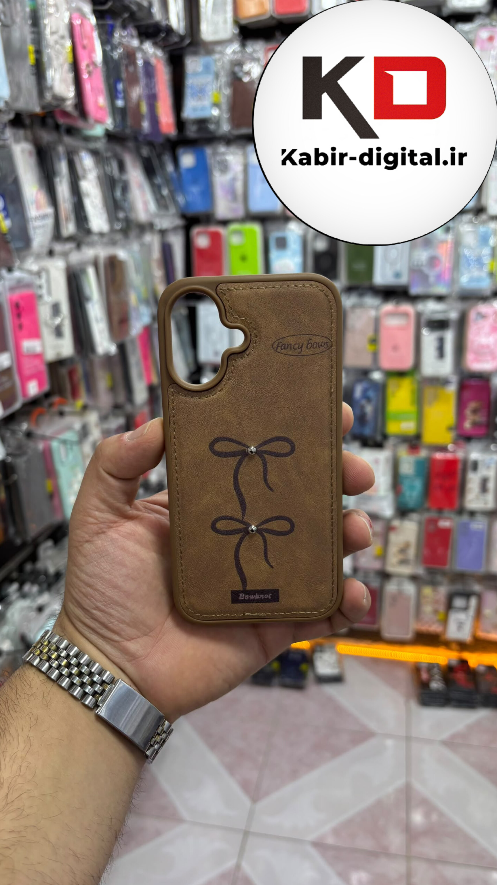 قاب گوشی iPhone 16 آیفون اورجینال یونیک کیس چرمی دوخت طرح پاپیون داخل پارچه
