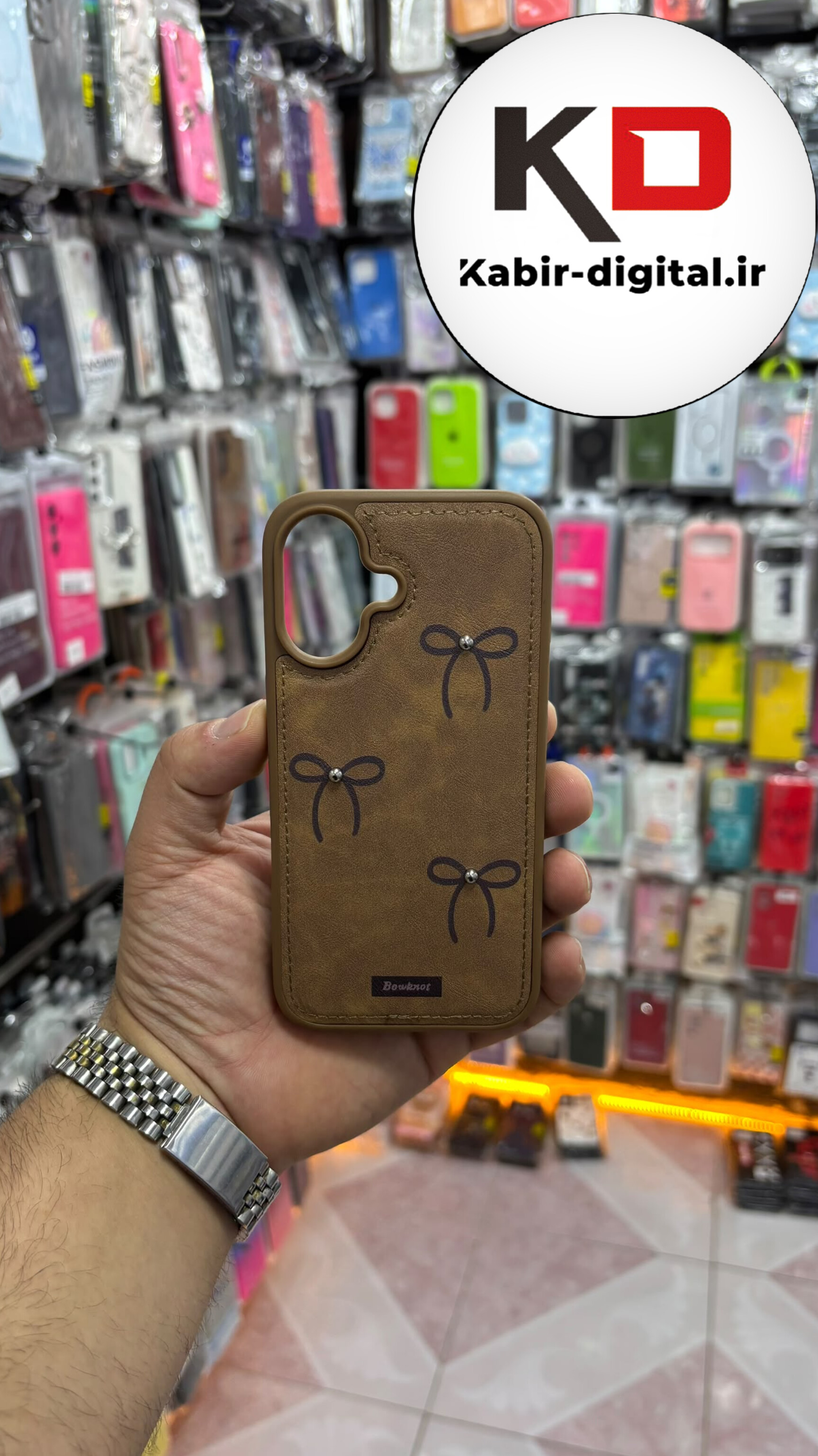 قاب گوشی iPhone 16 آیفون اورجینال یونیک کیس چرمی دوخت طرح پاپیون داخل پارچه