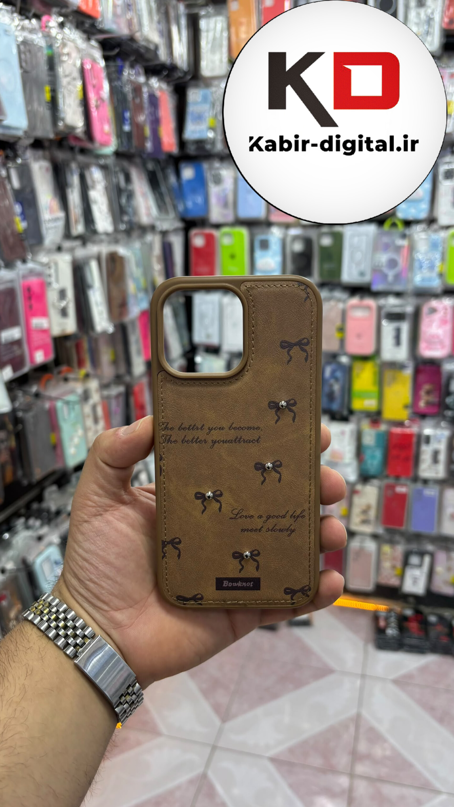 قاب گوشی iPhone 16 pro max آیفون اورجینال یونیک کیس چرمی دوخت طرح پاپیون داخل پارچه